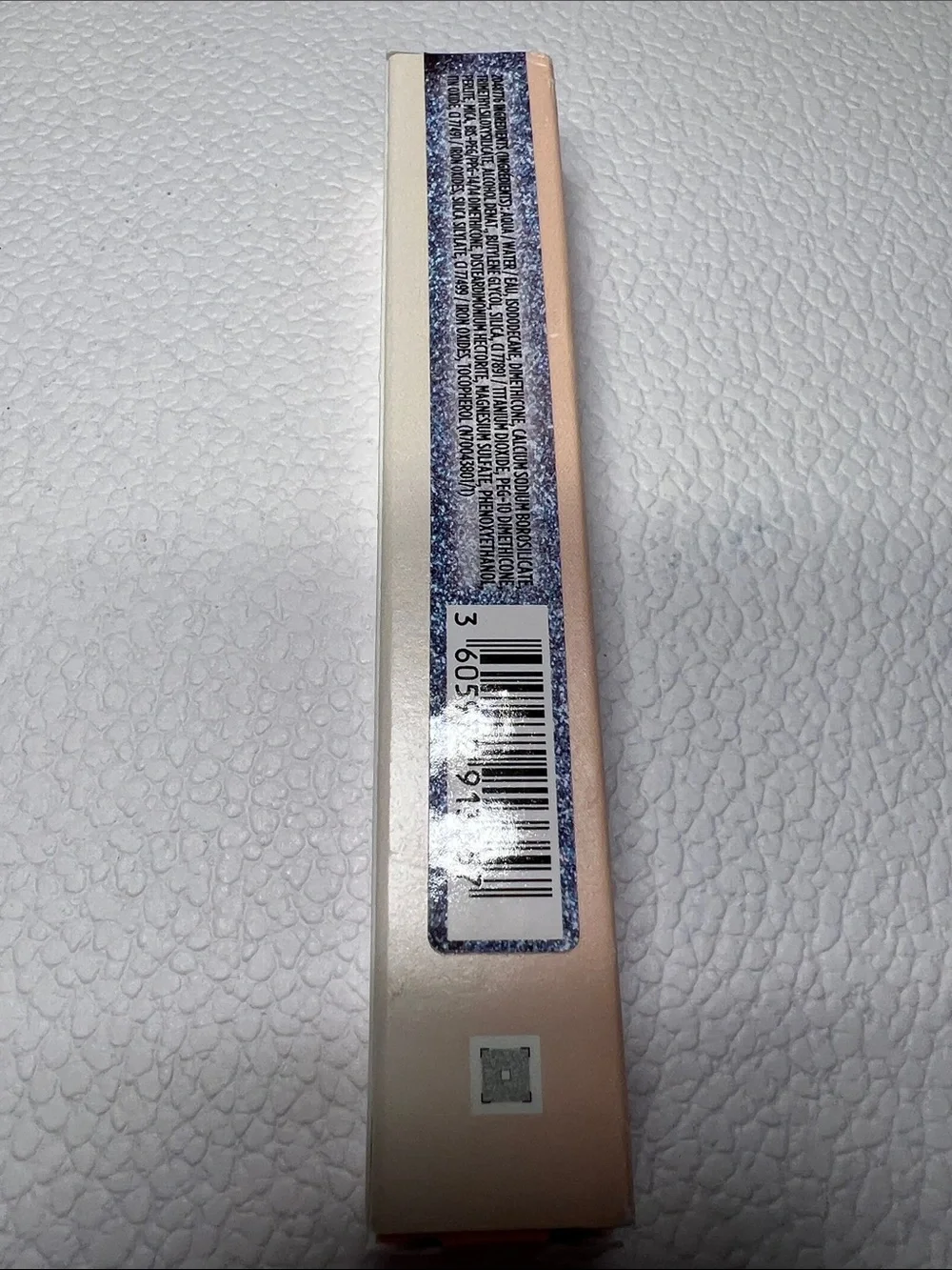 Urban Decay 24/7 Glaze-on shadow in Frost Boss